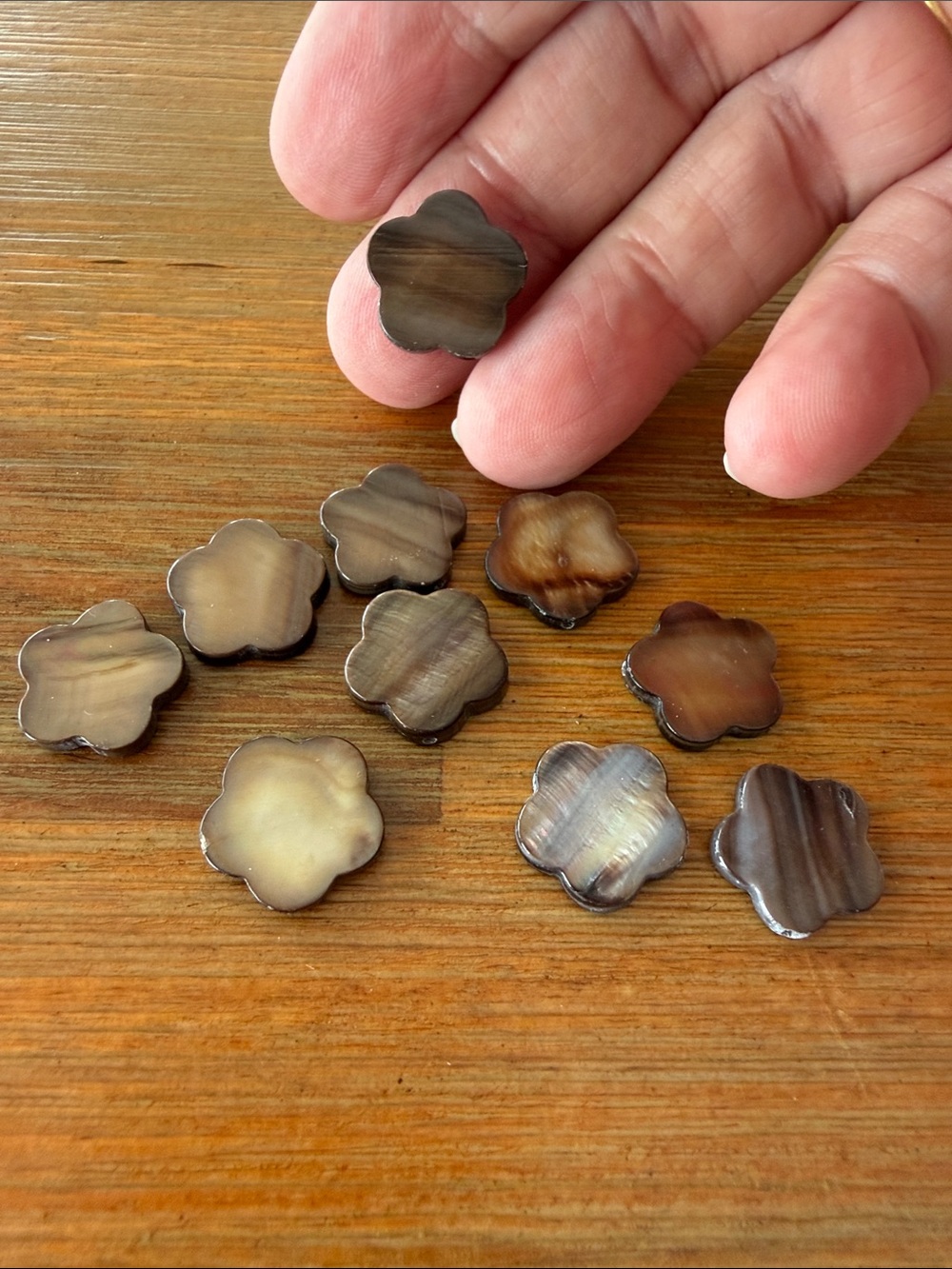 10 Stunning Flower Shaped Brown Shell Mother of Pearl Beads for Jewelry Making